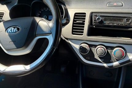 Kia Picanto 152.000 km 2.599 &euro; Halsenbach 56283