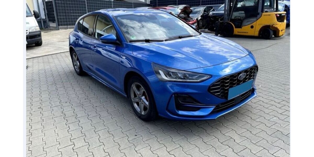 Ford Focus 89.713 km 15.890 &euro; Neuwied 56564