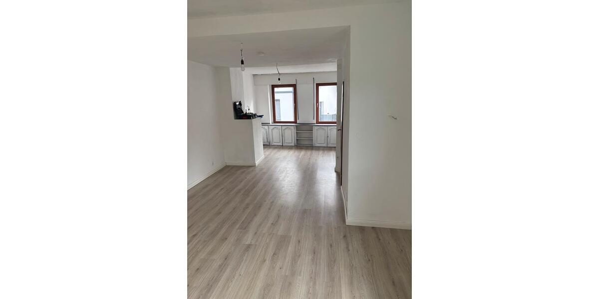 Einfamilienhaus Polch - 4 Zimmer, 190 m&sup2;, 1.400&euro; | Angebot:26032815
