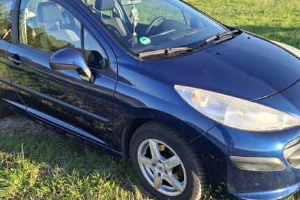 Peugeot 207 86.100 km 3.300 &euro; Frücht 56132