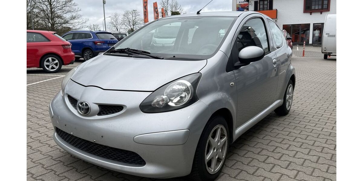 Toyota Aygo (X) 172.000 km 2.990 &euro; Koblenz/Rh. 56070