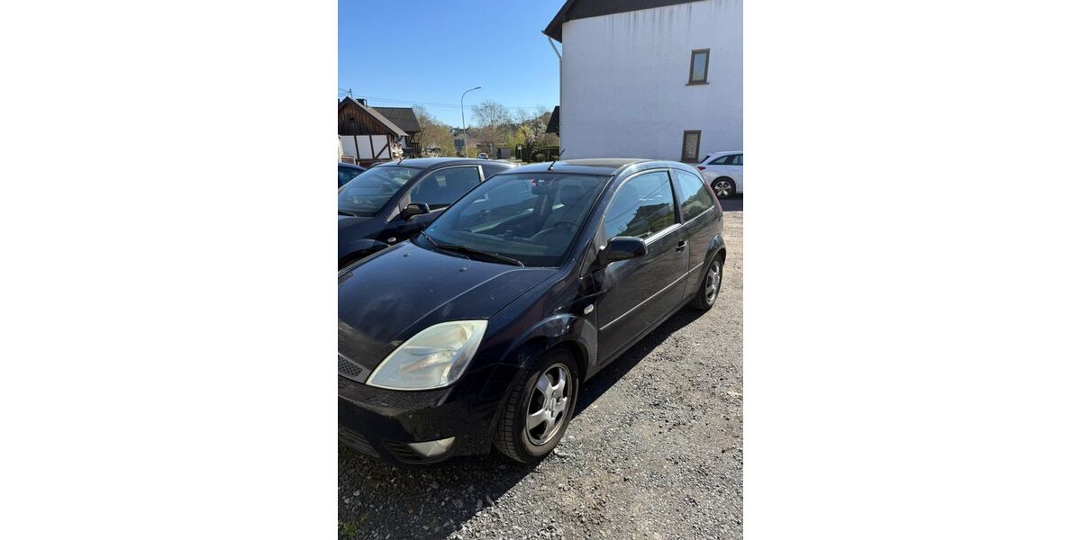 Ford Fiesta 102.105 km 1.050 &euro; Steimel 57614