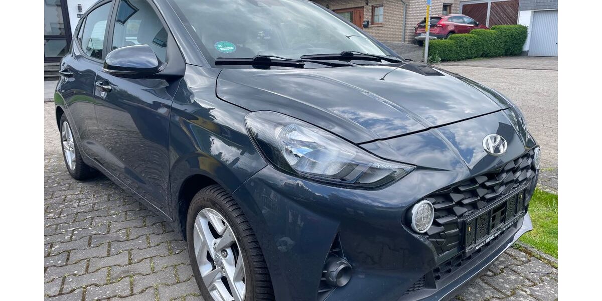 Hyundai i10 61.950 km 8.890 &euro; Bad Hönningen 53337