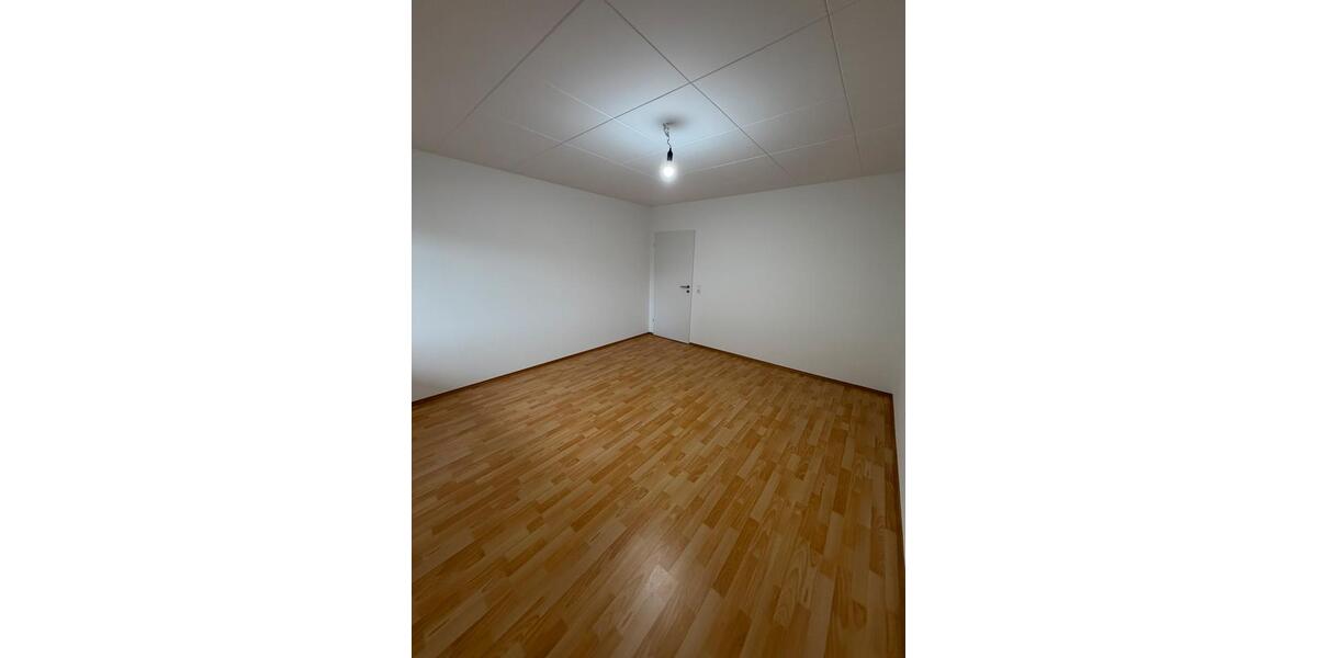 Etagenwohnung Selters (Westerwald) - 3 Zimmer, 105 m&sup2;, 890&euro; | Angebot:25724561