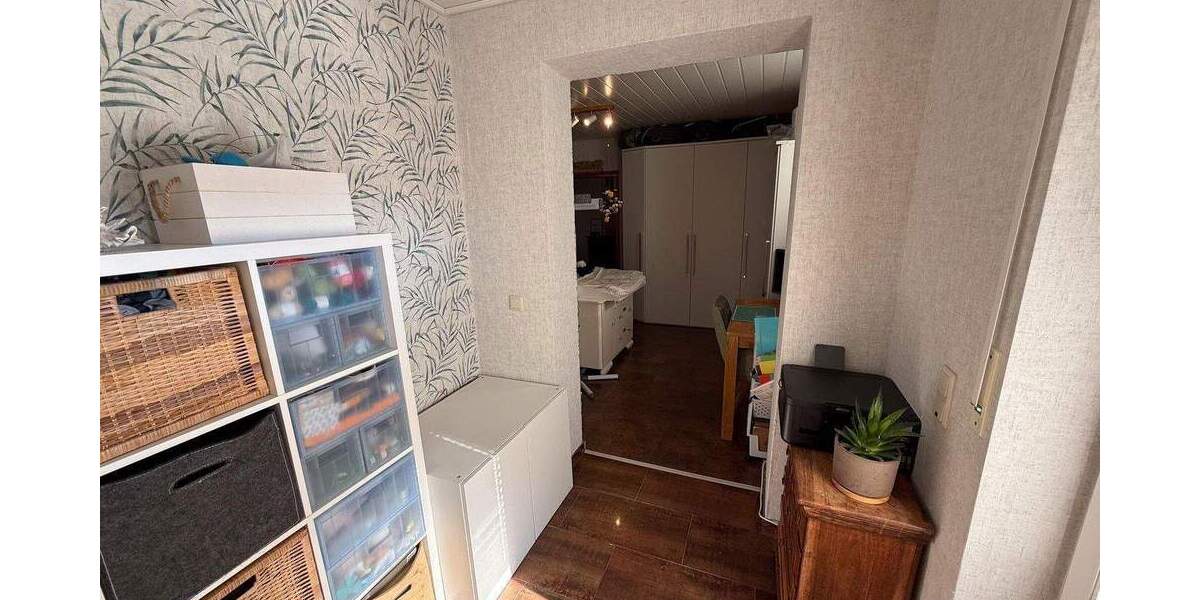 Etagenwohnung Rheinbrohl - 2 Zimmer, 93 m&sup2;, 174.000&euro; | Angebot:25787224