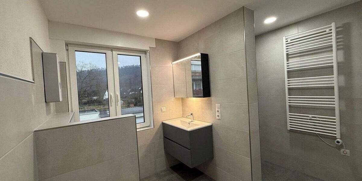 Etagenwohnung Andernach-Namedy Namedy - 3 Zimmer, 101 m&sup2;, 1.567&euro; | Angebot:25835101