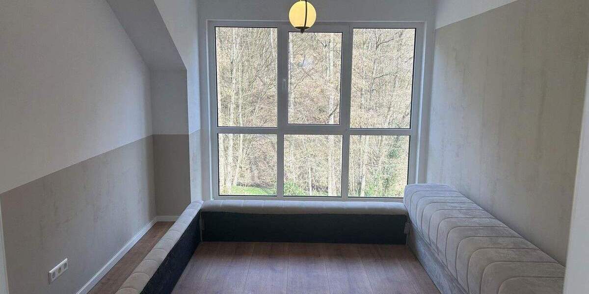 Einfamilienhaus Dattenberg Brochenbach - 7 Zimmer, 225 m&sup2;, 1.900&euro; | Angebot:25835493