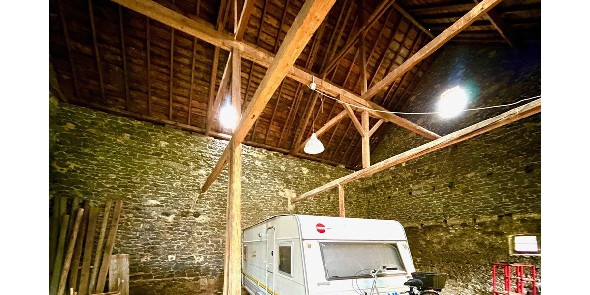 Vier-Seiten-Hof im Herzen Kottenheims - Einfamilienhaus Kottenheim | Angebot:24713300