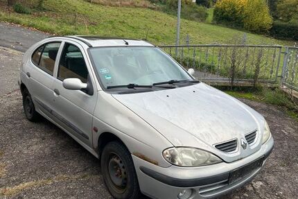 Renault Megane 181.818 km 1.550 &euro; Großmaischeid 56276