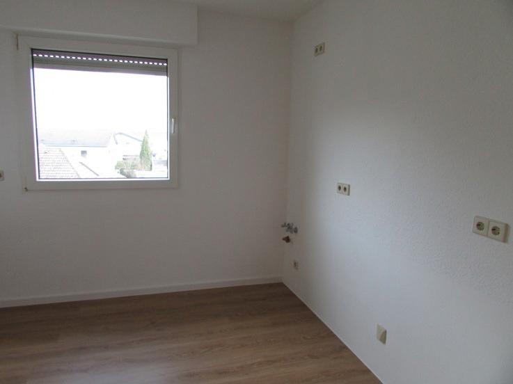 Etagenwohnung Dieblich - 3 Zimmer, 103 m&sup2;, 800&euro; | Angebot:24753093