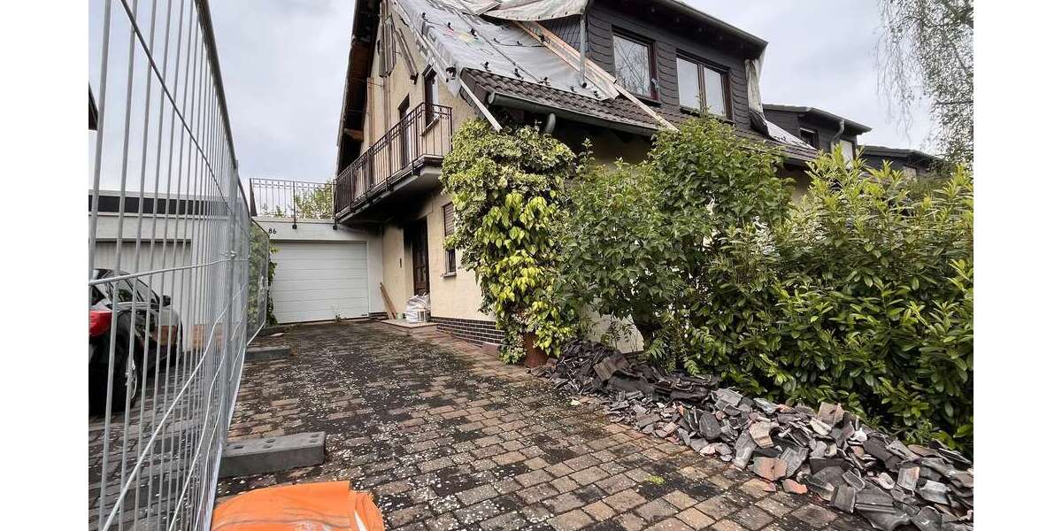 Einfamilienhaus Andernach - 7 Zimmer, 210 m&sup2;, 160.000&euro; | Angebot:26726228