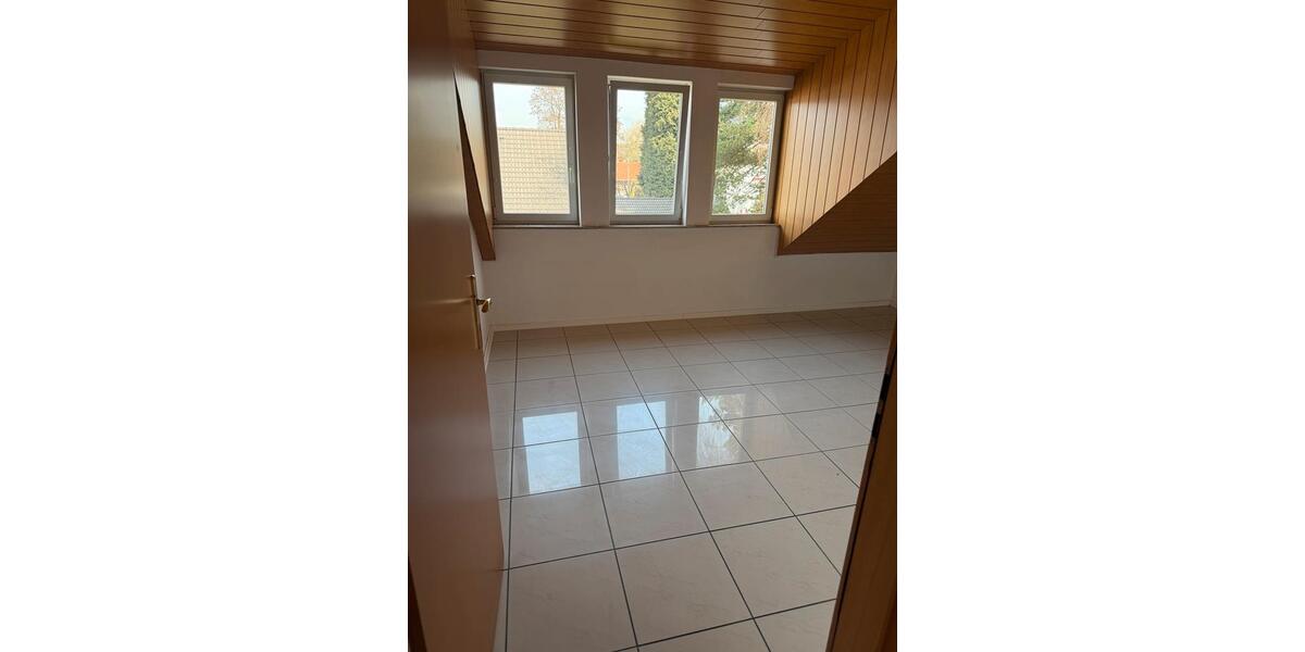 Dachgeschoßwohnung Ransbach-Baumbach Baumbach - 2 Zimmer, 54 m&sup2;, 600&euro; | Angebot:26012709