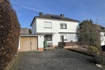 Zwei-Parteienhaus mit Baugrund - Zweifamilienhaus Niederzissen | Angebot:25145612