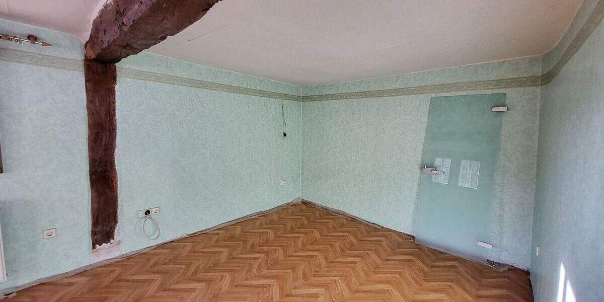 Einfamilienhaus Dausenau - 6 Zimmer, 140 m&sup2;, 79.000&euro; | Angebot:25691927