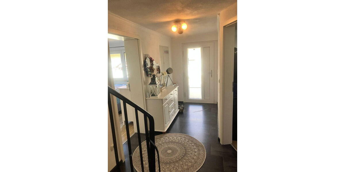 Einfamilienhaus Giershausen - 9 Zimmer, 189 m&sup2;, 475.000&euro; | Angebot:25751223