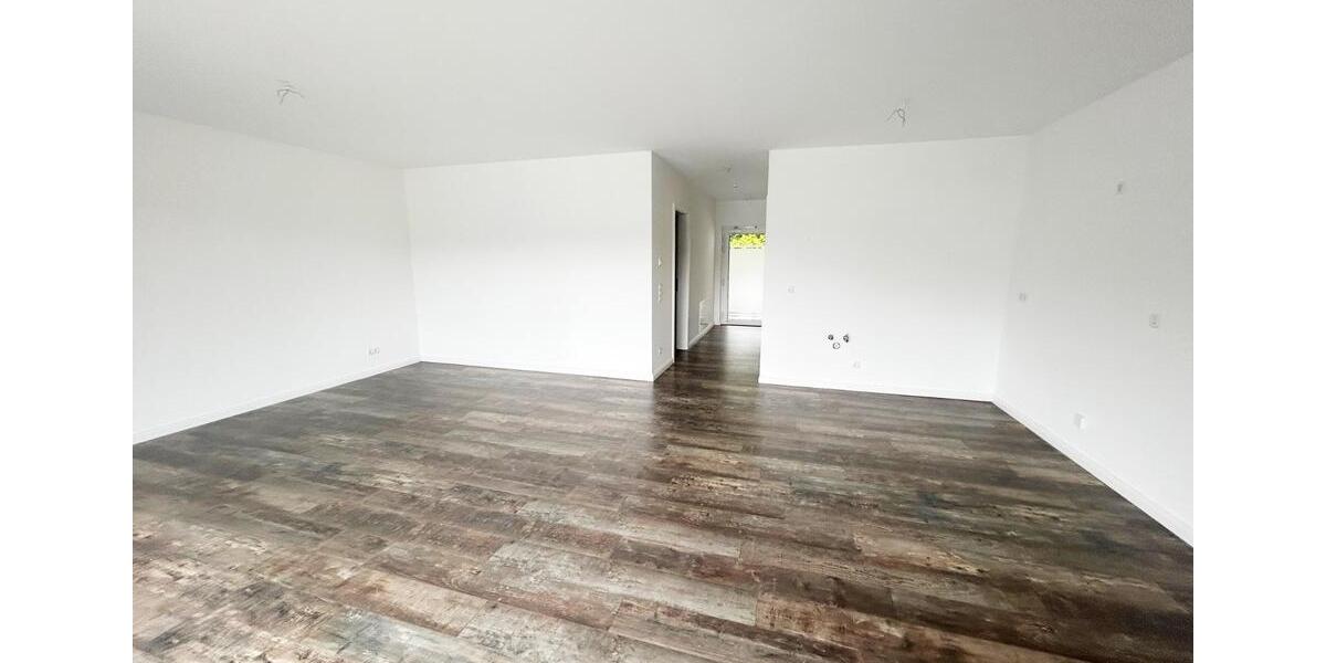Etagenwohnung Breitscheid - 2 Zimmer, 70 m&sup2;, 775&euro; | Angebot:23405486
