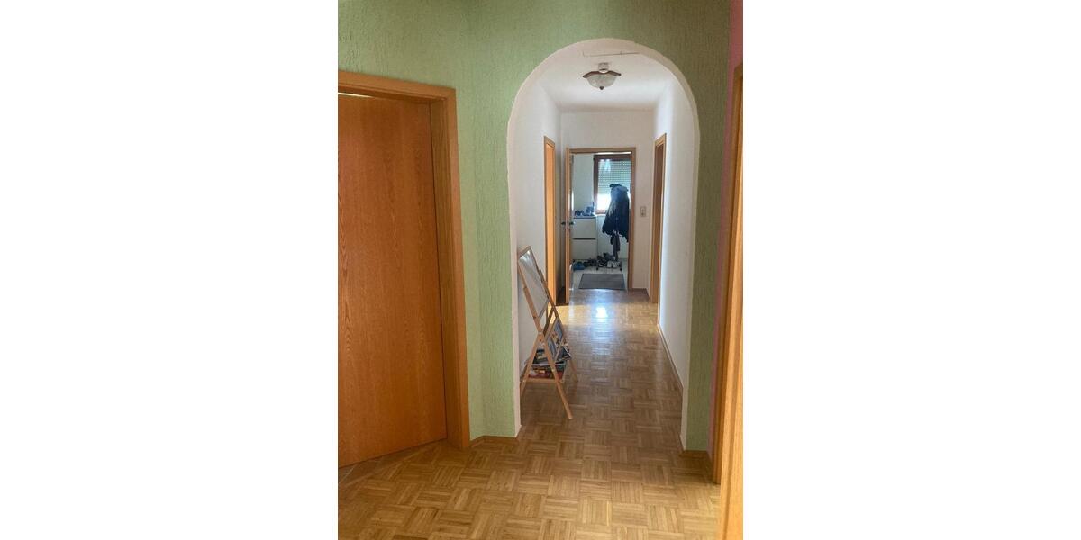 Dachgeschoßwohnung Halsenbach - 3 Zimmer, 90 m&sup2;, 570&euro; | Angebot:25177006