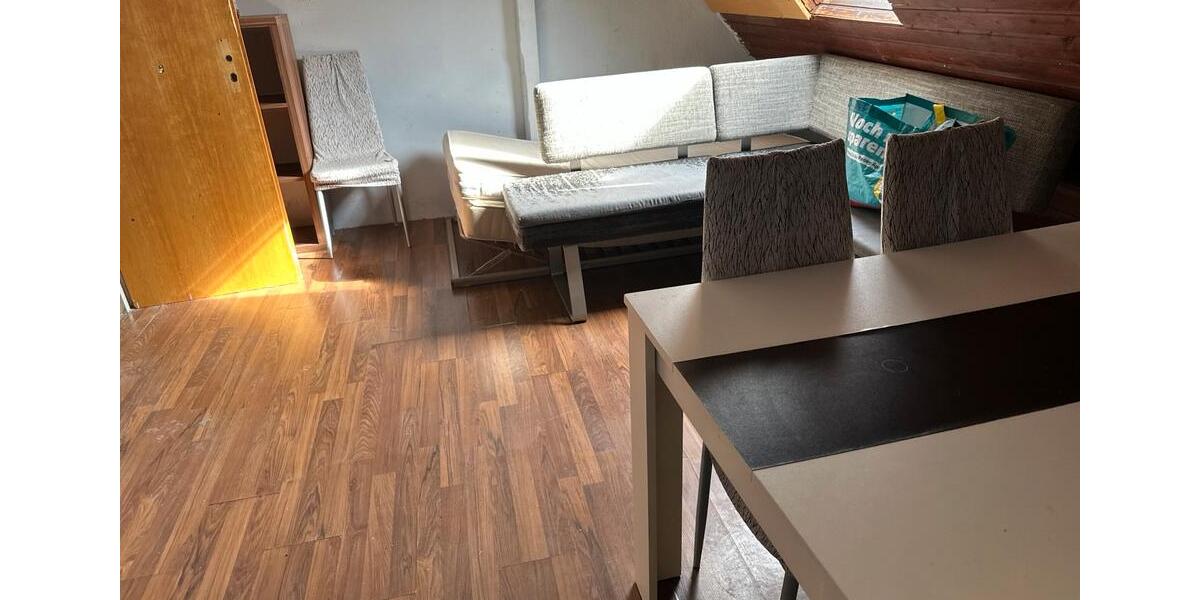 Dachgeschoßwohnung Boppard - 1 Zimmer, 25 m&sup2;, 300&euro; | Angebot:25883282