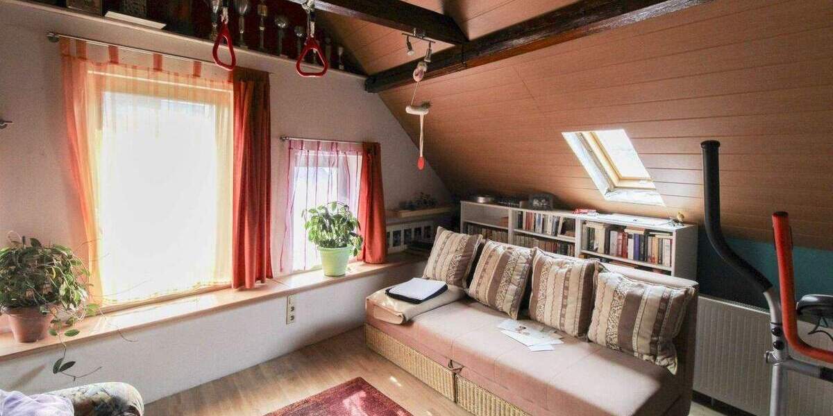 Mehrfamilienhaus, Wohnhaus Leutesdorf - 9 Zimmer, 308 m&sup2;, 360.000&euro; | Angebot:25699240