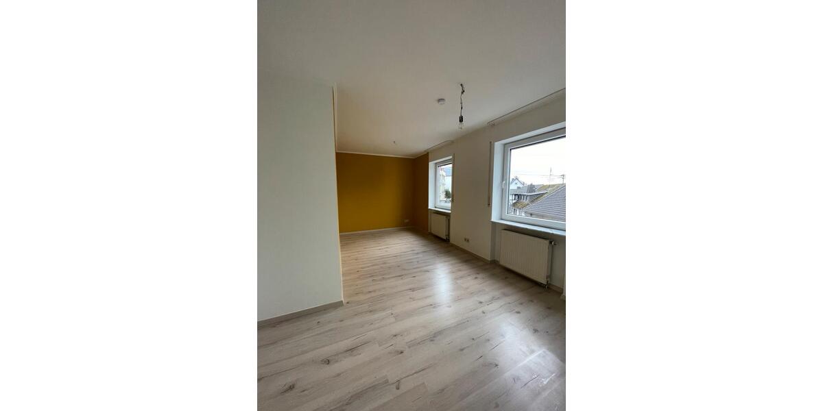 Etagenwohnung Neuwied - 3.5 Zimmer, 101 m&sup2;, 900&euro; | Angebot:25546343