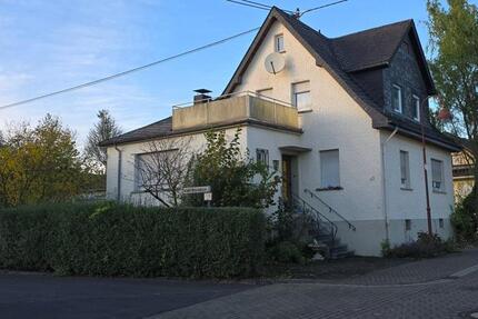 Haus Dernbach (Westerwald) - 5 Zimmer, 120 m&sup2;, 240.000&euro; | Angebot:23449108