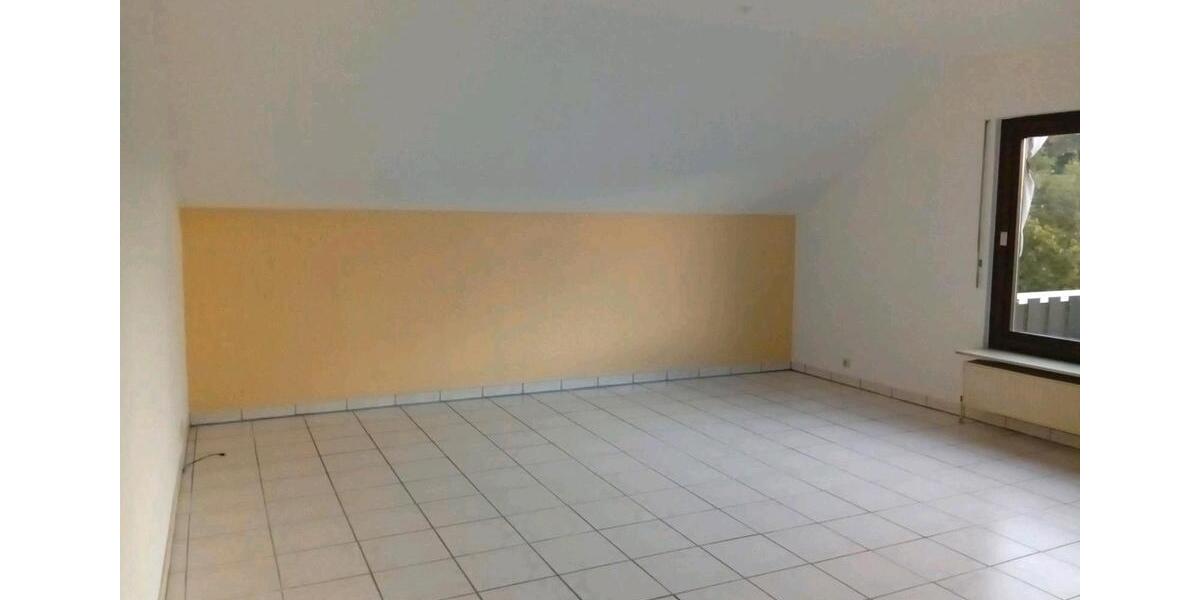 Dachgeschoßwohnung Bendorf - 3 Zimmer, 75 m&sup2;, 850&euro; | Angebot:25926261