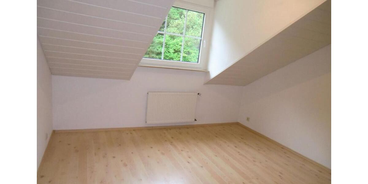 Dachgeschoßwohnung Dieblich - 3 Zimmer, 85 m&sup2;, 800&euro; | Angebot:25425751