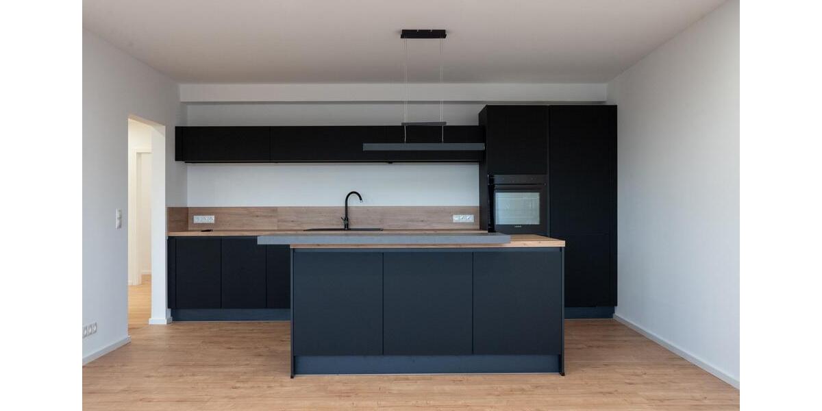 Dachgeschoßwohnung Neuwied - 4 Zimmer, 125 m&sup2;, 1.750&euro; | Angebot:25543097