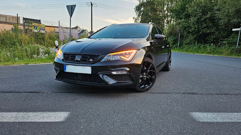 Seat Leon 129.700 km 15.199 &euro; Siershahn 56427