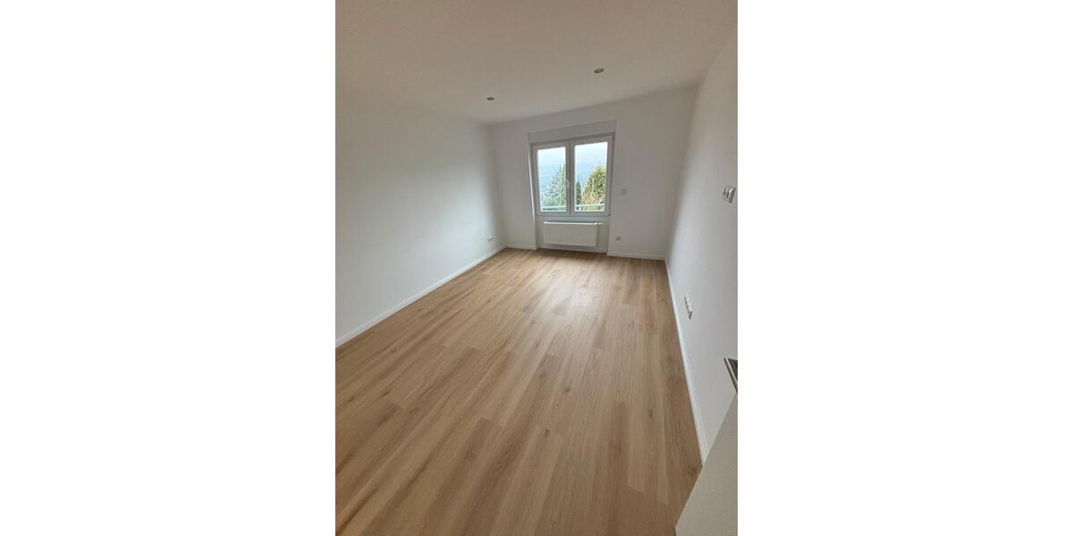 Etagenwohnung Linz am Rhein - 2.5 Zimmer, 70 m&sup2;, 950&euro; | Angebot:26649228