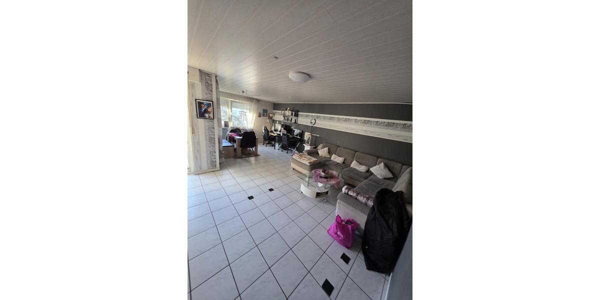 Etagenwohnung Koblenz Bubenheim - 3 Zimmer, 90 m&sup2;, 800&euro; | Angebot:25852447