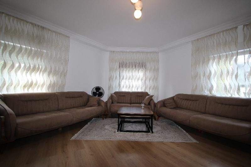 Mehrfamilienhaus, Wohnhaus Brohl-Lützing Brohl - 9 Zimmer, 240 m&sup2;, 350.000&euro; | Angebot:25690103