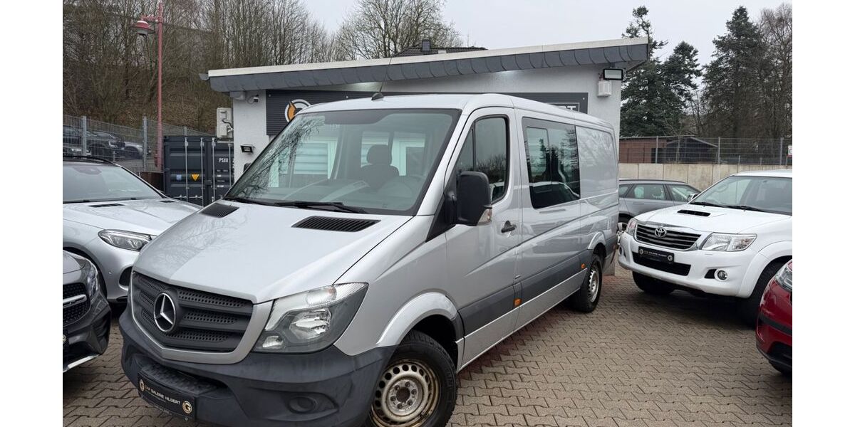 Mercedes-Benz Sprinter 234.000 km 14.990 &euro; Hilgert 56206