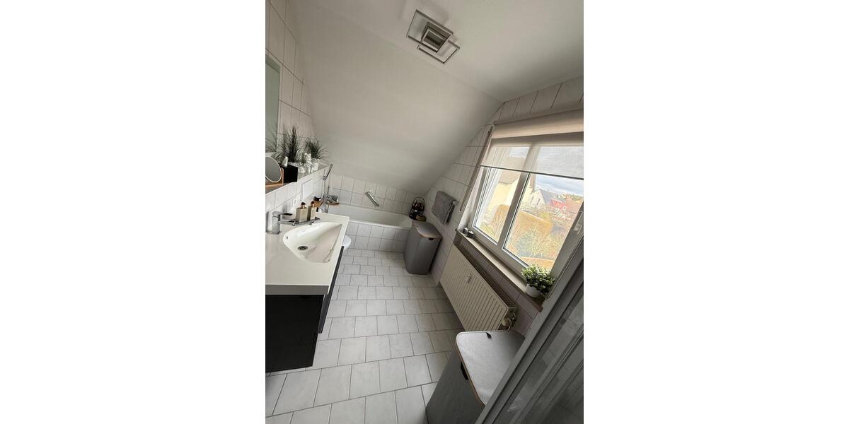 Dachgeschoßwohnung Höhr-Grenzhausen Grenzhausen - 2 Zimmer, 65 m&sup2;, 725&euro; | Angebot:25900673