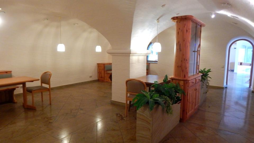 Etagenwohnung Mayen - 1 Zimmer, 10 m&sup2;, 315&euro; | Angebot:24756396