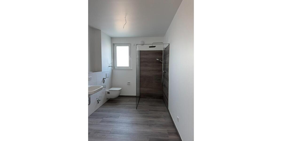 Etagenwohnung Flammersfeld - 2 Zimmer, 80 m&sup2;, 840&euro; | Angebot:26002274