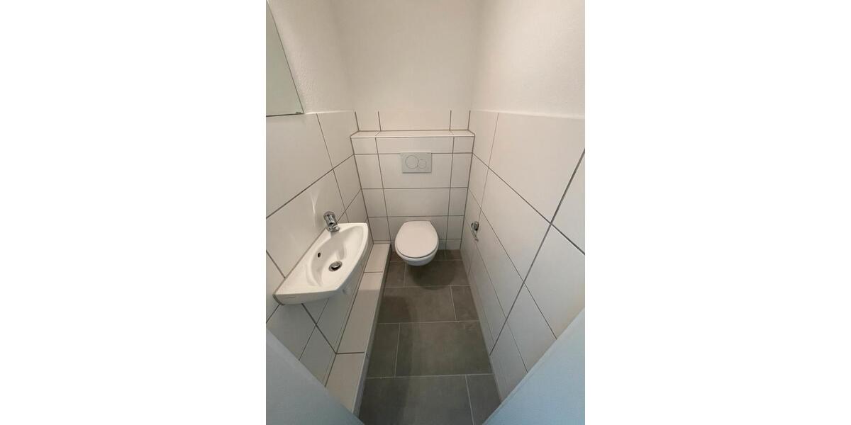 Etagenwohnung Neuwied - 3.5 Zimmer, 101 m&sup2;, 900&euro; | Angebot:25546343