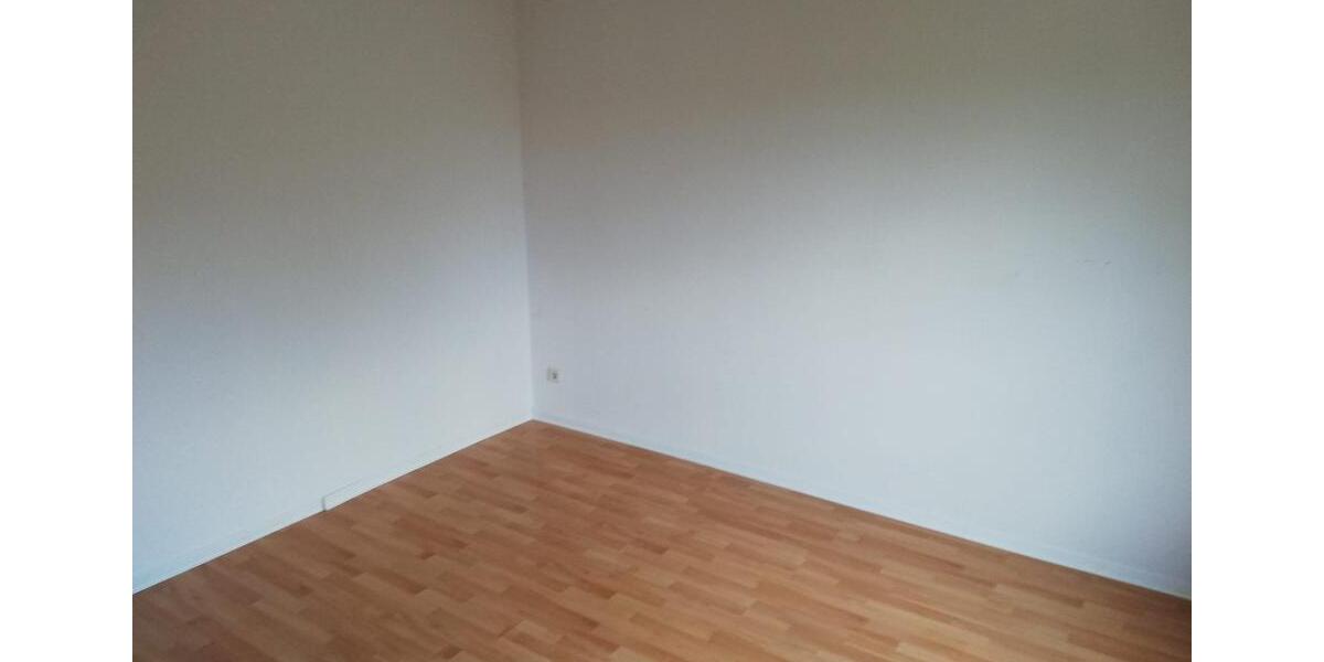 Erdgeschoßwohnung Dierdorf - 4 Zimmer, 120 m&sup2;, 960&euro; | Angebot:25755107