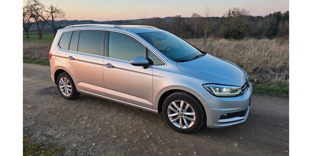 VW Touran 98.500 km 22.000 &euro; Boppard 56154