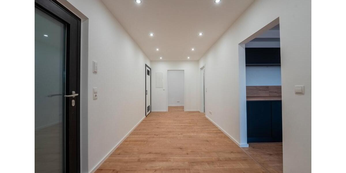 Dachgeschoßwohnung Neuwied - 4 Zimmer, 125 m&sup2;, 1.600&euro; | Angebot:26647774