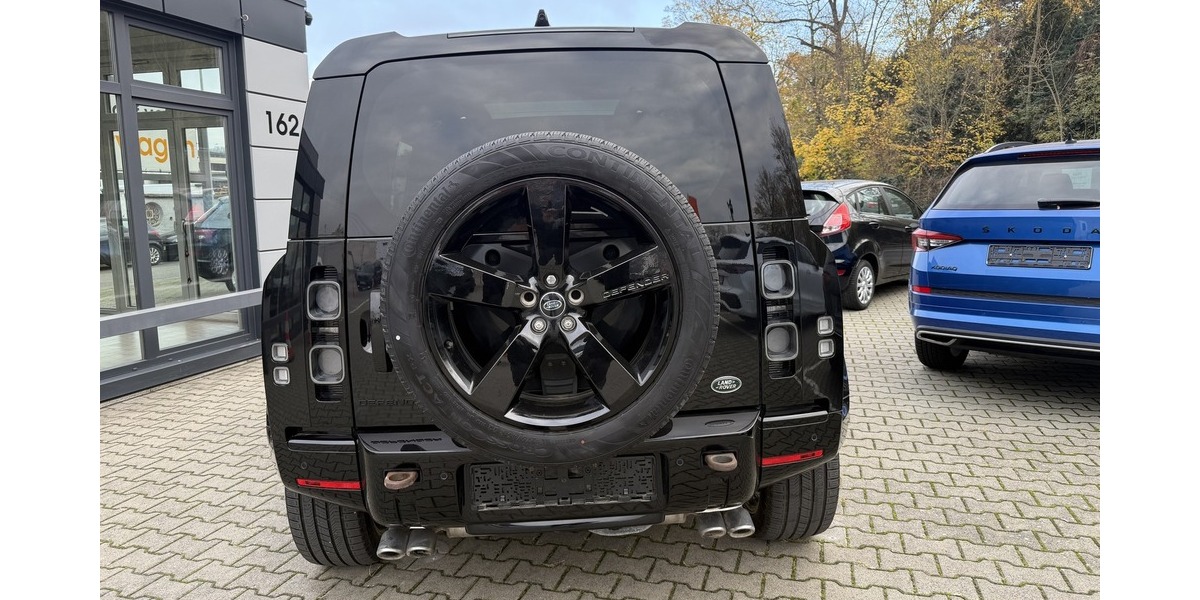 Land Rover Defender 110 V8 21.800 km 98.790 &euro; Koblenz 56070