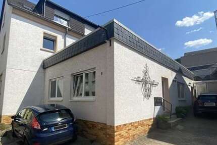 Haus Koblenz Lay - 16 Zimmer, 473 m&sup2;, 550.000&euro; | Angebot:25906165