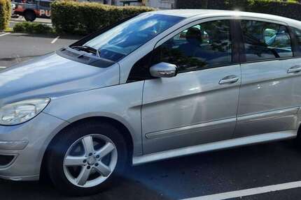 Mercedes-Benz 200 290.000 km 4.200 &euro; Remagen, Stadt 53424
