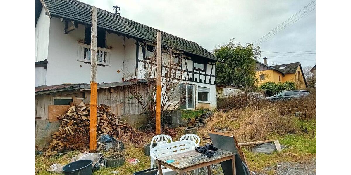 Einfamilienhaus Asbach - 6 Zimmer, 130 m&sup2;, 169.000&euro; | Angebot:25614198