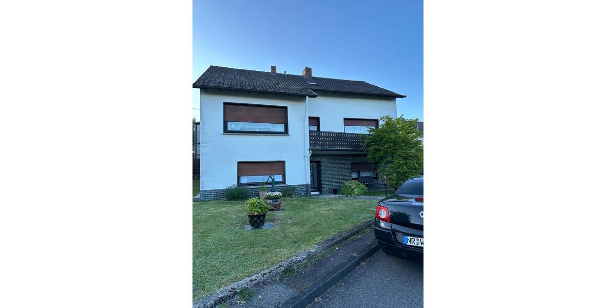 Einfamilienhaus Vettelschoß - 10 Zimmer, 240 m&sup2;, 378.880&euro; | Angebot:25279078