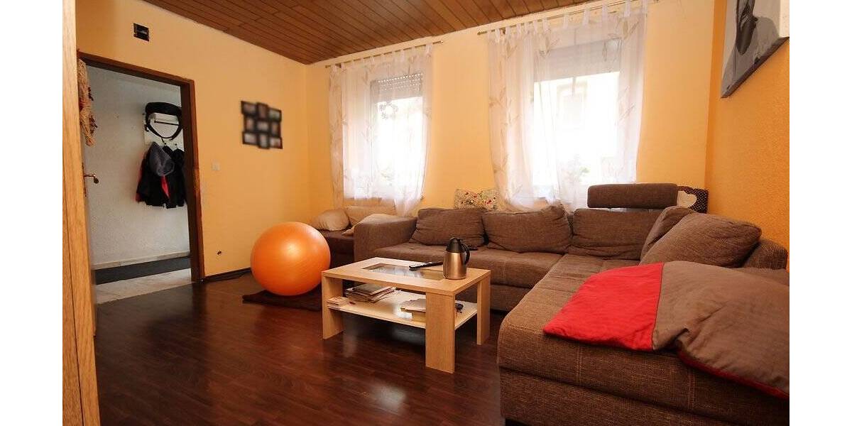 Mehrfamilienhaus, Wohnhaus Mayen - 7 Zimmer, 130 m&sup2;, 155.000&euro; | Angebot:25702341