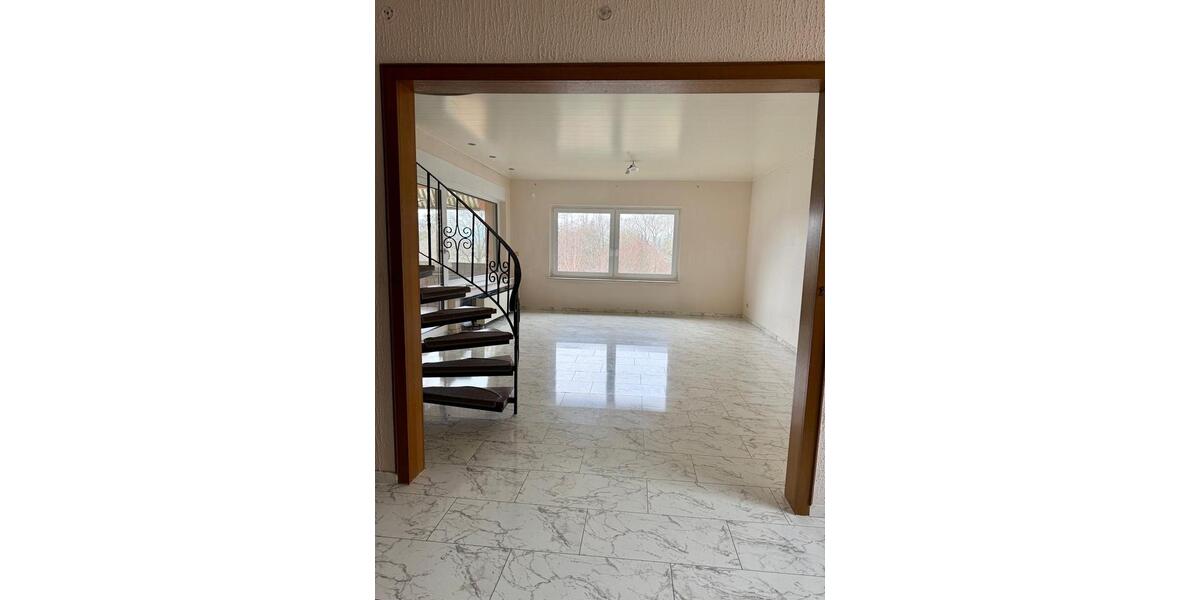 Erdgeschoßwohnung Andernach - 5 Zimmer, 130 m&sup2;, 260.000&euro; | Angebot:24782014