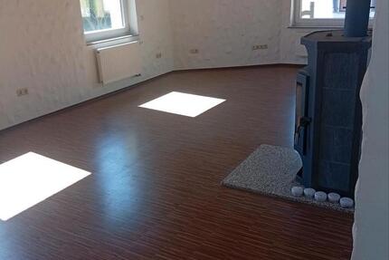 Wohnung Nauort - 3 Zimmer, 90 m&sup2;, 500&euro; | Angebot:26688025