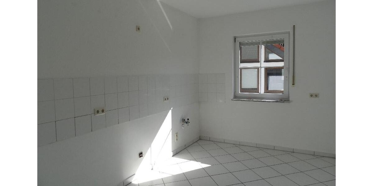 Dachgeschoßwohnung Puderbach - 5 Zimmer, 150 m&sup2;, 980&euro; | Angebot:24763652
