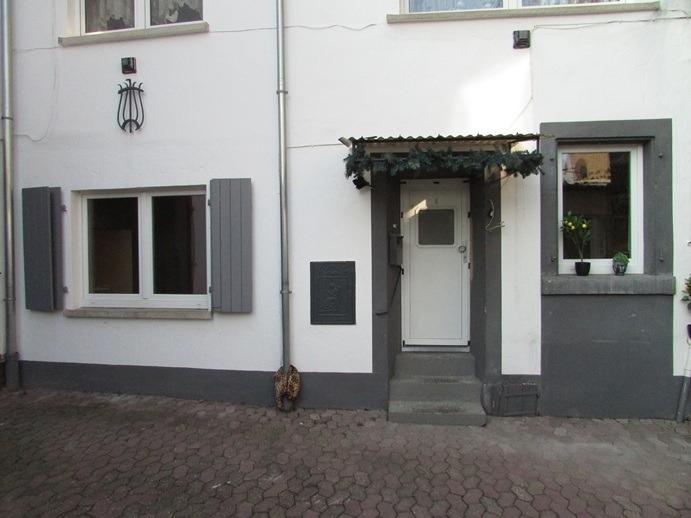 Erdgeschoßwohnung Urmitz - 3 Zimmer, 74 m&sup2;, 600&euro; | Angebot:25351389